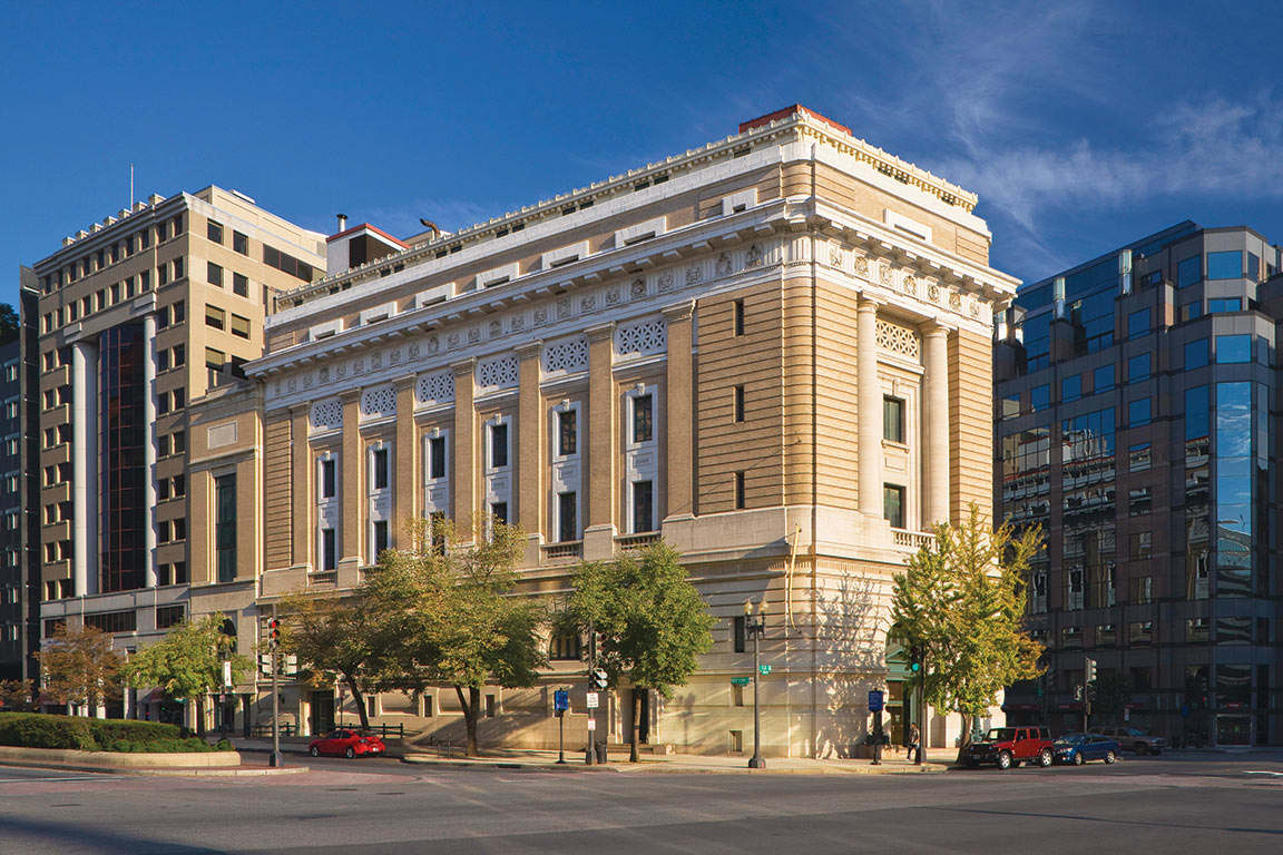 National Museum of Women in the Arts Women