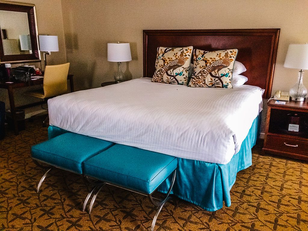 Things to Do in Gettysburg PA: Bed in one of Gettysburg Hotel rooms