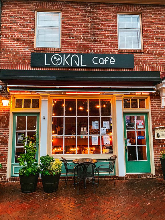 Williamsburg Restaurants - LOKAL Cafe