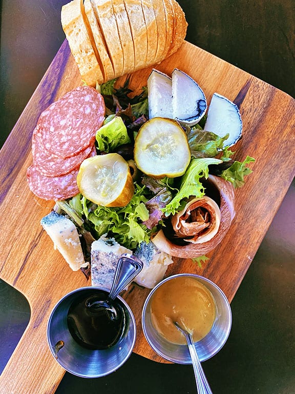 Hooch and Banter in Frederick MD