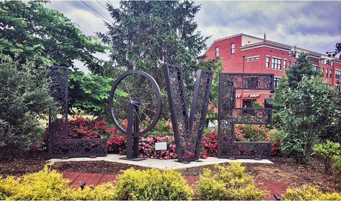 Virginia LOVE Signs in Leesburg VA