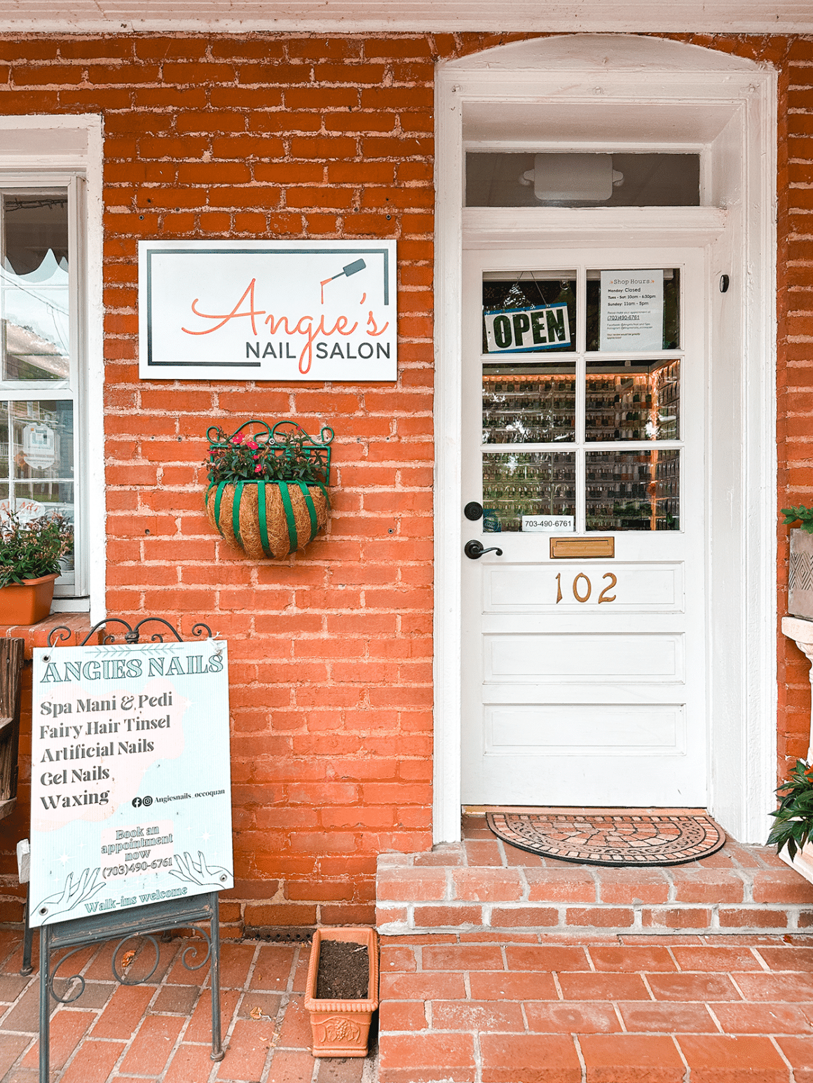 Angie's Nails - photo credit Keryn Means